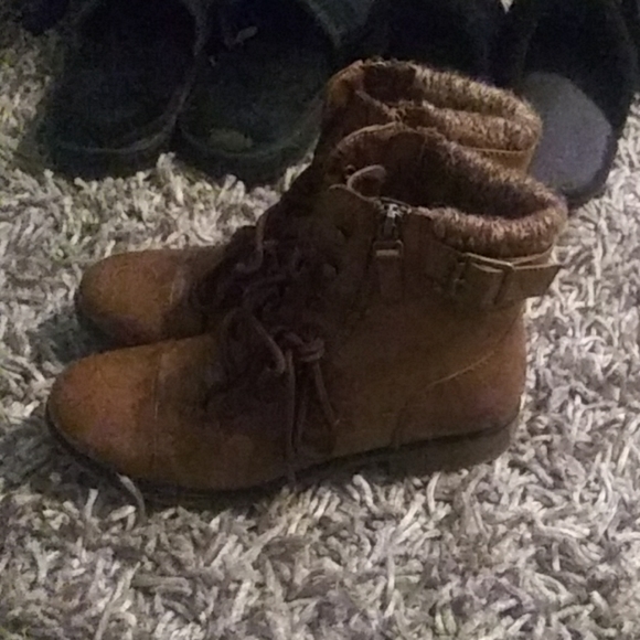 Boots - Picture 2 of 2